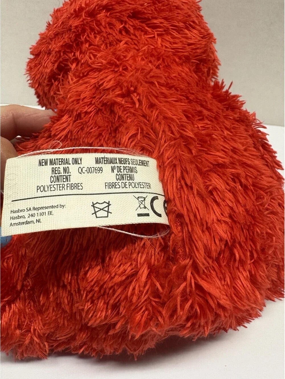 Sesame Street Hug Tickle Me Elmo Hasbro 2018 Speaks English or Spanish P4
